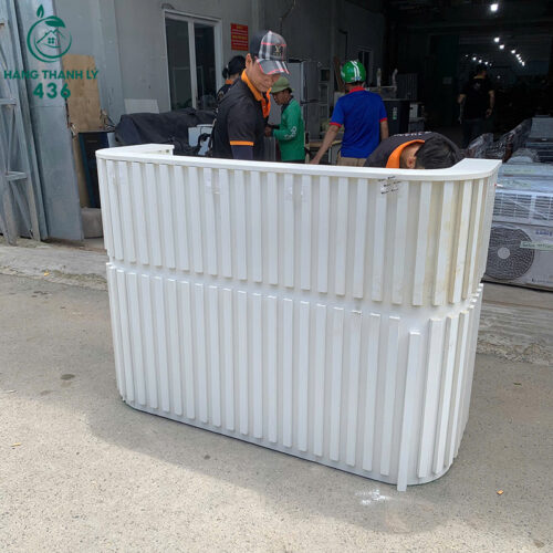 Quầy Lễ Tân Cũ 1M6X55CMX1M12 Màu Trắng Thiết Kế Bo Cong Đẹp 3 quay le tan cu 1m6x55cmx1m12 mau trang thiet ke bo cong dep 3