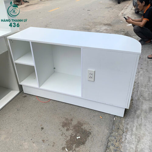 Quầy Mini Cũ 1M35X44CMX75CM Màu Trắng 2 quay thu ngan cu 1m35x44x75mau trang thiet ke bo cong gon dep 1