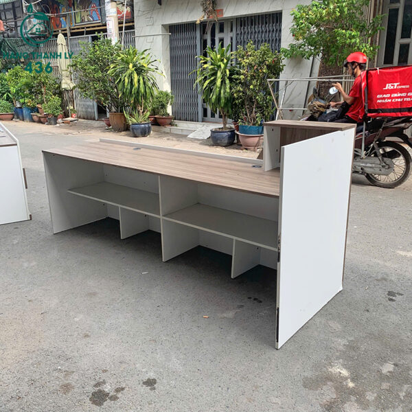 quay thu ngan cu 2m4x60cm phoi trang van go 1