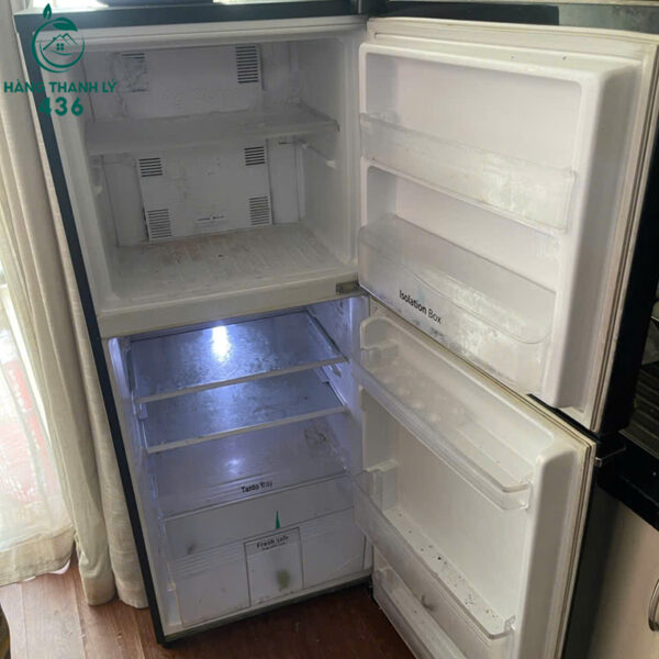 tu lanh panasonic cu 234l hai canh mau den 1