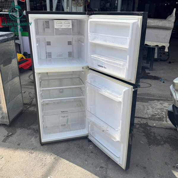 tu-lanh-panasonic-cu-234l-hai-canh-mau-den (2) tu lanh panasonic cu 234l hai canh mau den 2 1