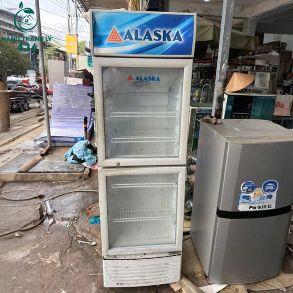 tu-mat-alaska-cu-2-canh-kinh-trung-bay-tien-loi (2) tu mat alaska cu 2 canh kinh trung bay tien loi 2