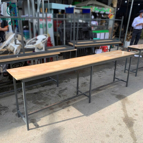 Bàn Học Sinh Cũ 2m4 Mặt Gỗ Chân Sắt 2 ban hoc sinh cu 2m4 mat go chan sat 2