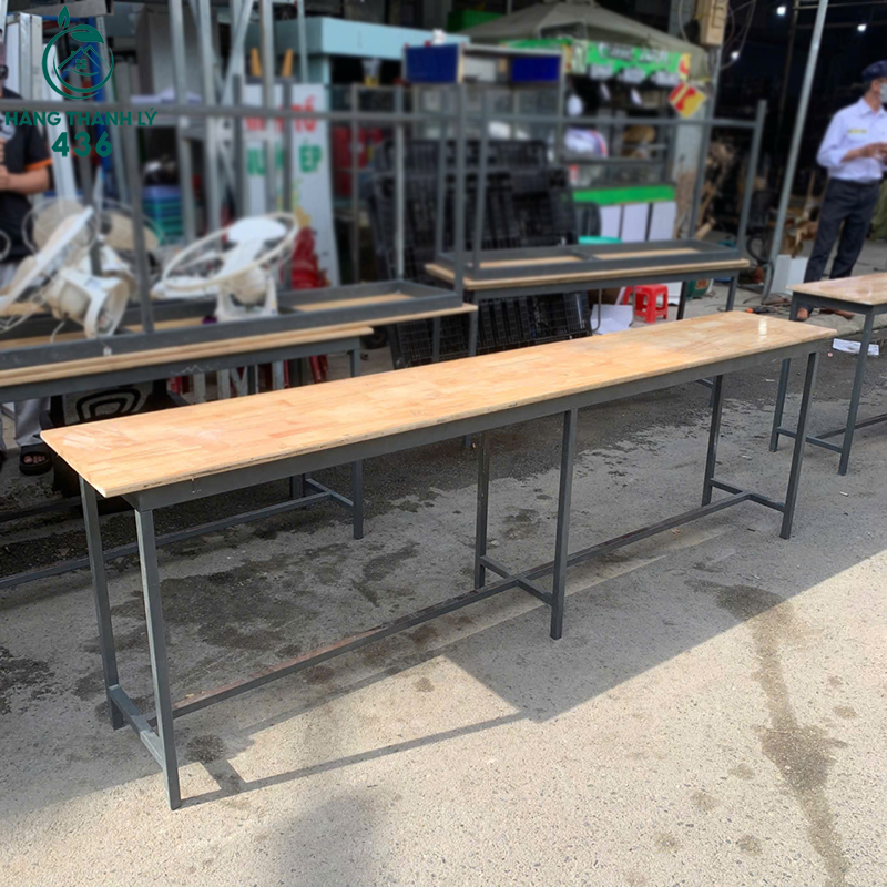 Bàn Học Sinh Cũ 2m4 Mặt Gỗ Chân Sắt 5 ban hoc sinh cu 2m4 mat go chan sat 2