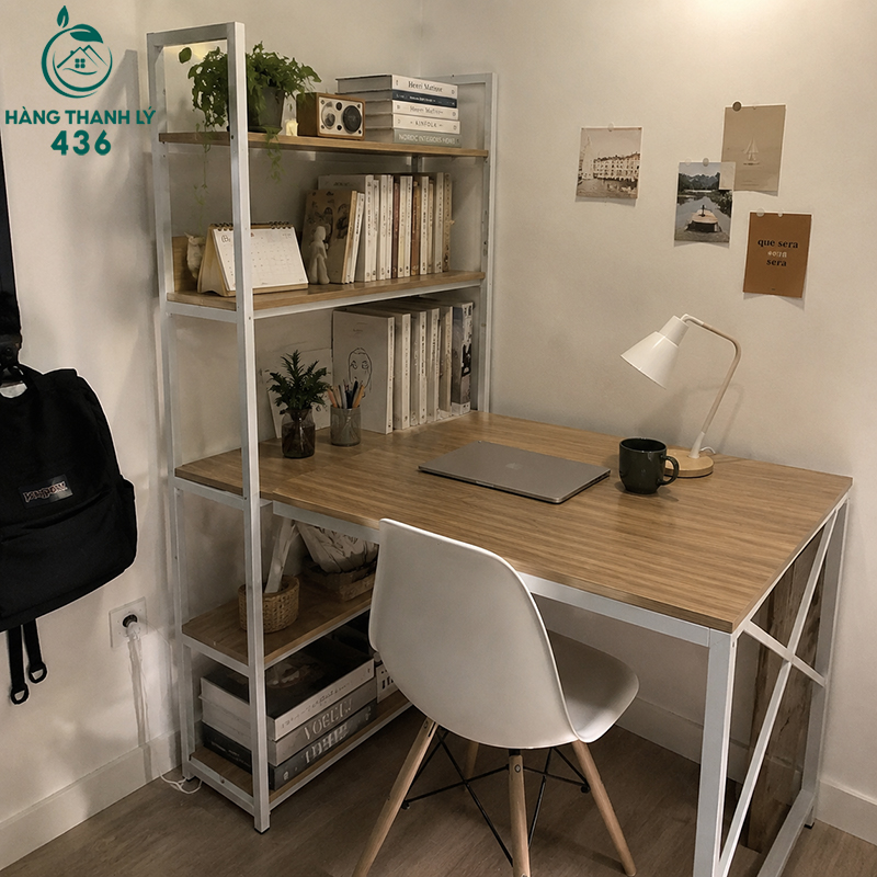 15+ Mẫu Bàn Làm Việc Có Kệ Sách Đẹp Và Tiện Dụng 17 Bàn kệ bên trái gồm ba đến bốn tầng, phù hợp với người thuận tay trái hoặc muốn đặt bàn sát góc tường bên phải.
