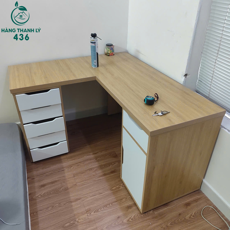 Bàn Làm Việc Vân Gỗ Trắng 1M4 Góc Chữ L Cũ Có Hộc Kéo 3 ban lam viec van go trang goc chu l cu co hoc keo 1