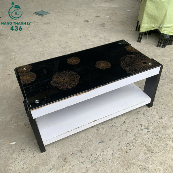 ban sofa kinh cu mau den hoa van sang trong 1