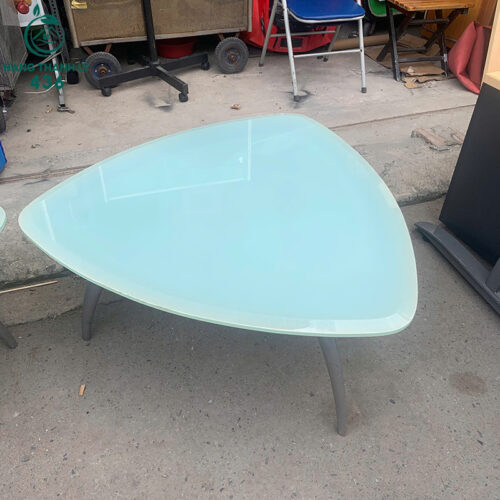 Bàn Sofa Mặt Kính Cũ Dáng Tam Giác Bo Tròn 3 ban sofa mat kinh cu dang tam giac bo tron 2