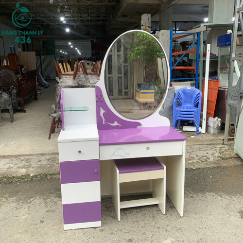 Bàn Trang Điểm Cũ Màu Trắng Tím Kèm Gương Lớn 3 ban trang diem cu mau trang tim kem guong lon 2