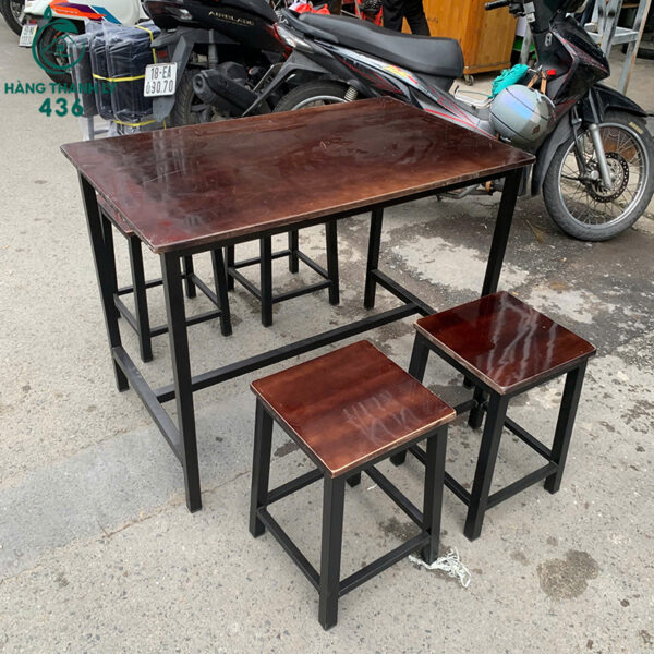 bo ban ghe an khung sat mat go cu gom 4 don 1