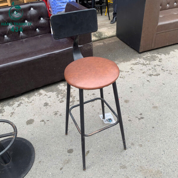 ghe bar cu chan sat co gac chan 3