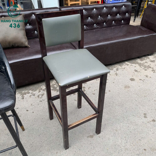 ghe quay bar cu khung go nem da mau xanh reu 3
