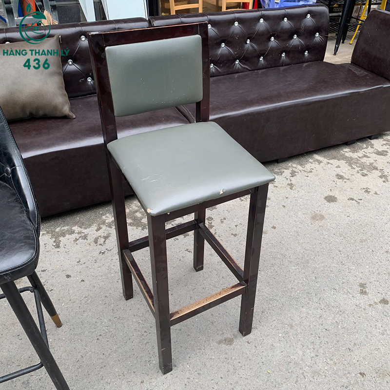 Ghế Quầy Bar Cũ Khung Gỗ Nệm Da Màu Xanh Rêu 6 ghe quay bar cu khung go nem da mau xanh reu 3