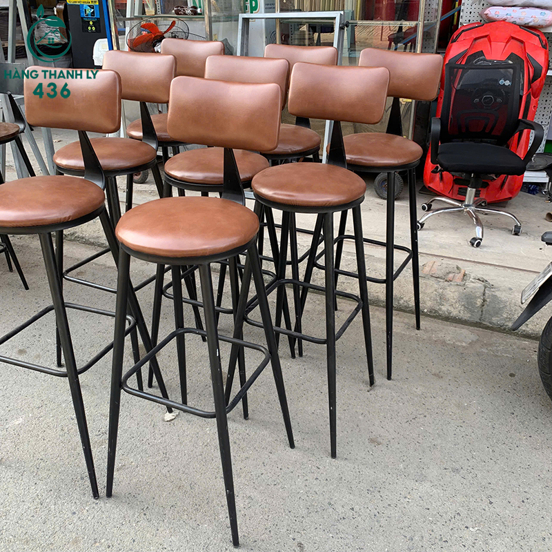 Ghế Quầy Bar Khung Sắt Bọc Da Cũ Lưng Tựa Êm 5 ghe quay bar khung sat boc da cu lung tua em 2