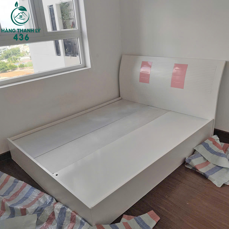 Giường Ngủ Gỗ Cũ 1M6 Màu Trắng Phối Hồng 3 giuong ngu go cu 1m6 mau trang phoi hong 1
