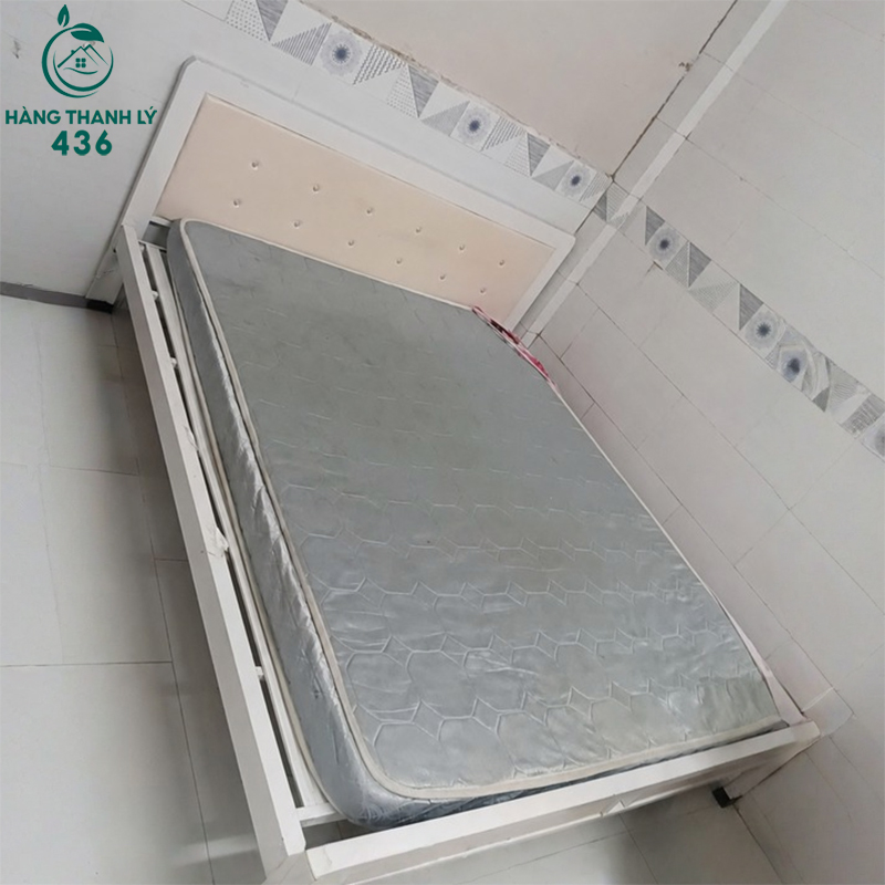 Giường Ngủ Sắt Cũ Đầu Giường Bọc Da 2 giuong ngu sat cu dau giuong boc da