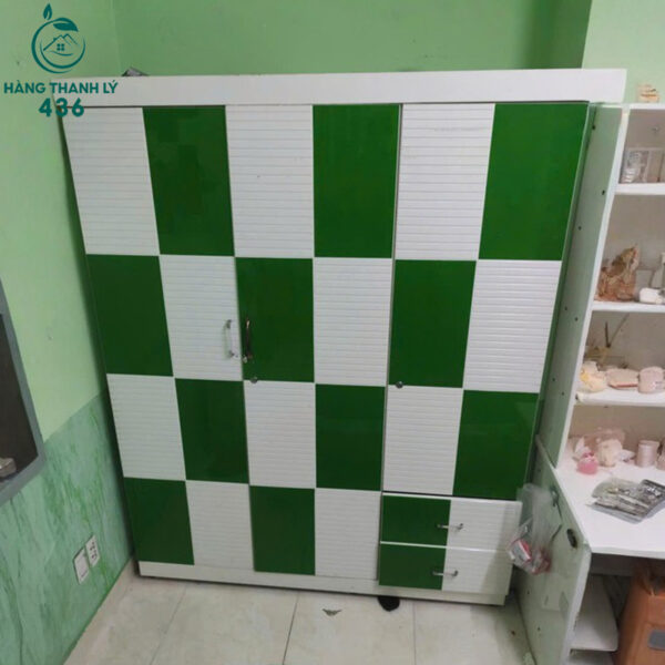 tu quan ao go cu 1m6 3 canh phoi trang xanh 2