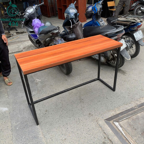 ban lam viec chan sat cu 1m2 gon dep 3