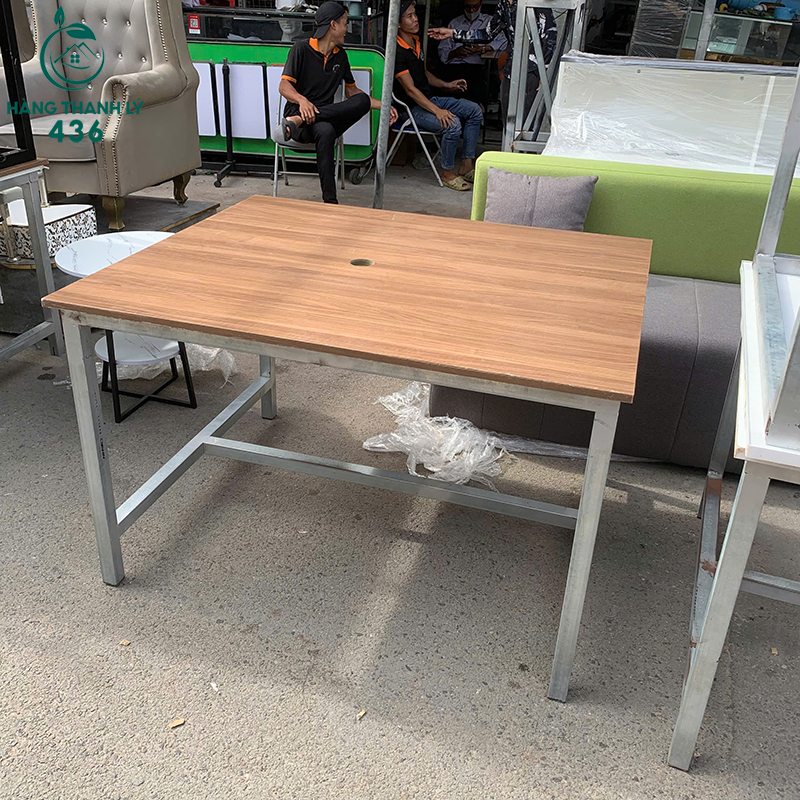 Bàn Làm Việc Chân Sắt Mặt Gỗ Cũ 1M 7 ban lam viec chan sat mat go cu 1m 3