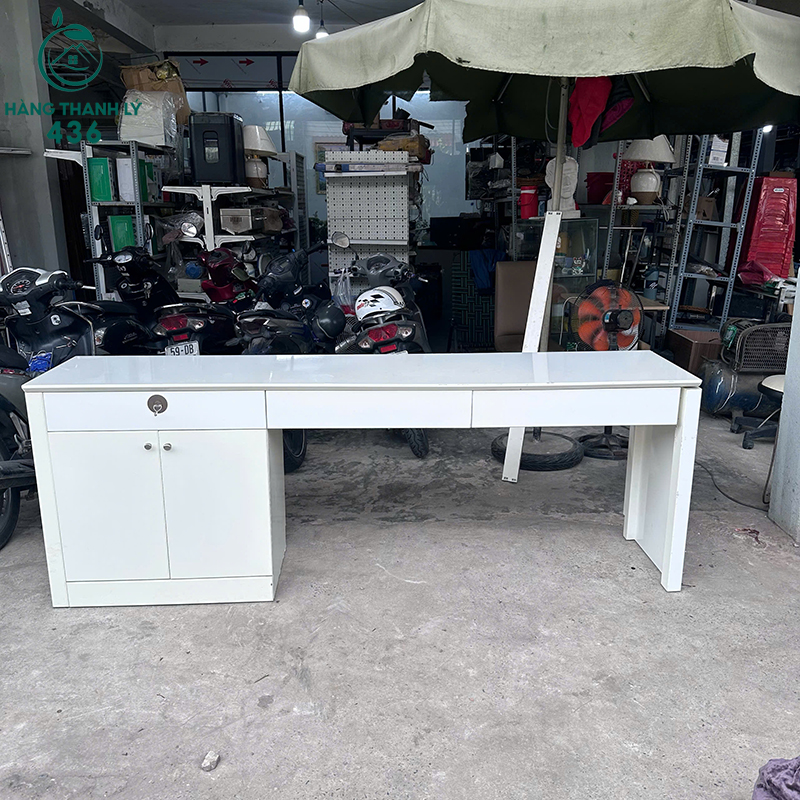 Bàn Làm Việc Liền Tủ Cũ Dài 2m4 Màu Trắng 4 ban lam viec lien tu cu dai 2m4 mau trang 1