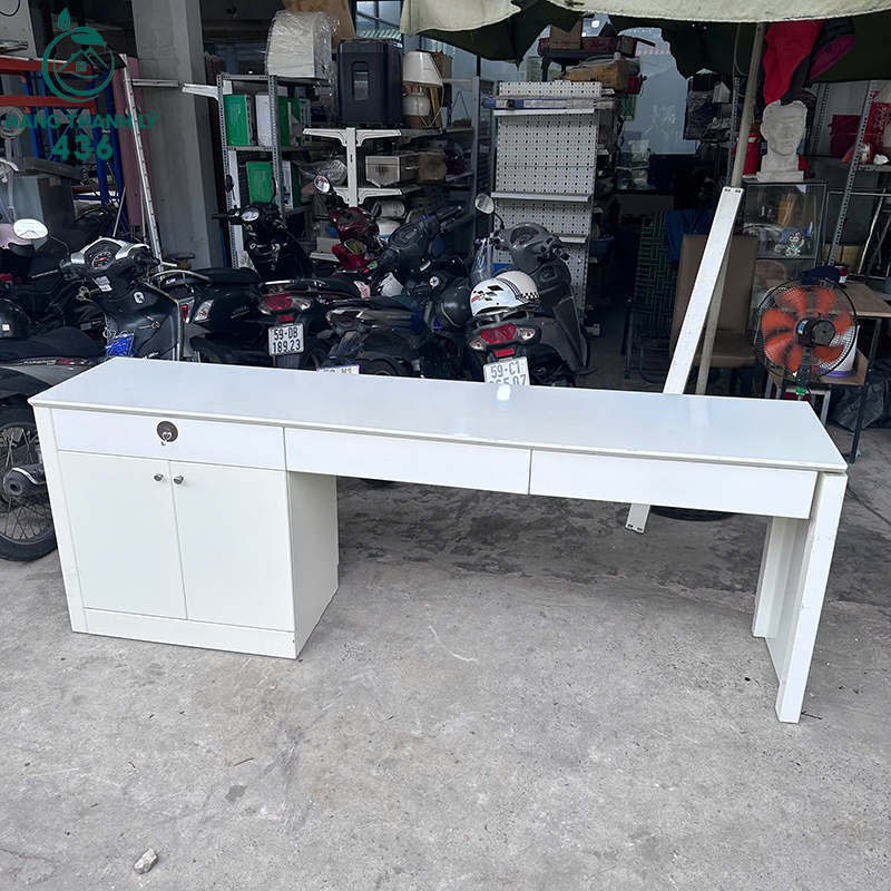Bàn Làm Việc Liền Tủ Cũ Dài 2m4 Màu Trắng 5 ban lam viec lien tu cu dai 2m4 mau trang 2