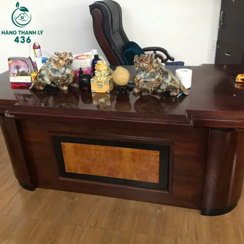 ban lanh dao go cu mau nau sang trong