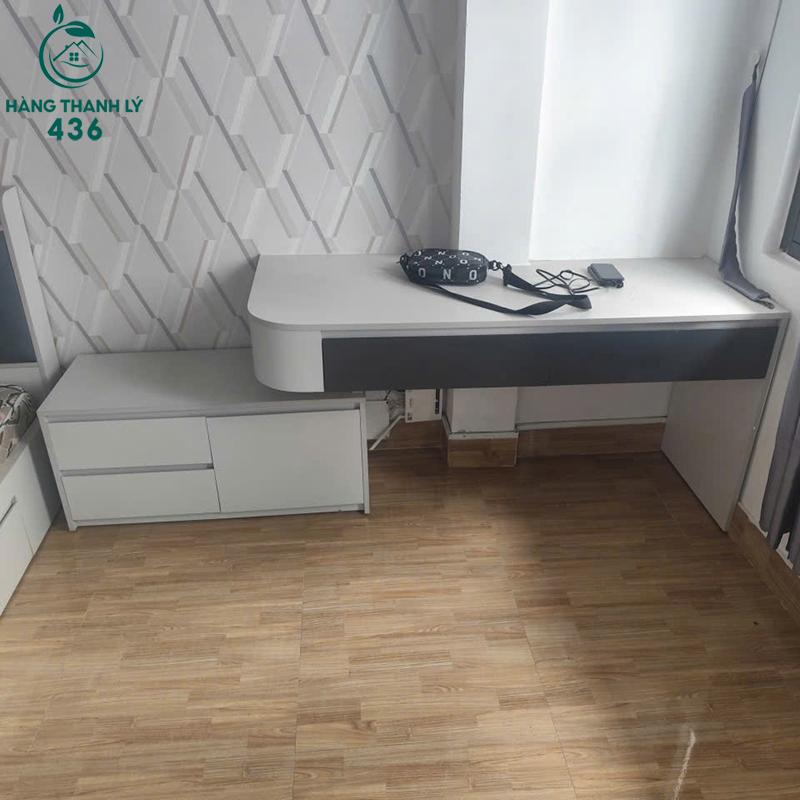 Bàn Trang Điểm Cũ Màu Trắng Kèm Tủ 2 Ngăn 2 ban trang diem cu mau trang kem tu 2 ngan