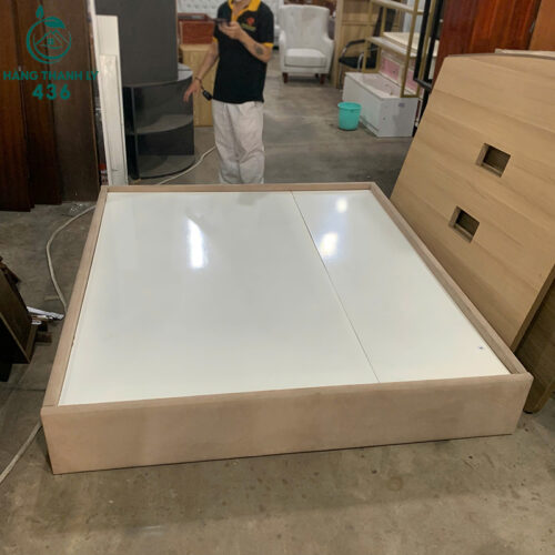 Giường Ngủ Bọc Nệm Màu Kem 1m8x2m Cũ 4 giuong ngu boc nem mau kem 1m8x2m cu 1
