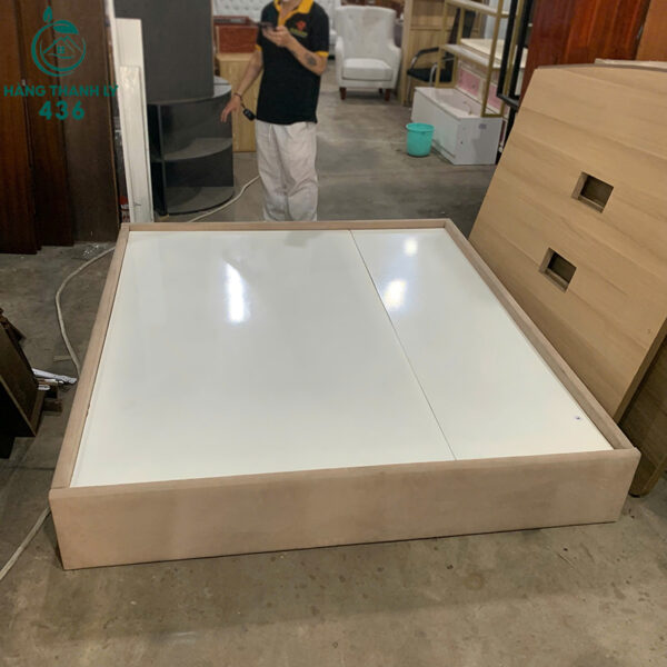 giuong-ngu-boc-nem-mau-kem-1m8x2m-cu (1) giuong ngu boc nem mau kem 1m8x2m cu 1