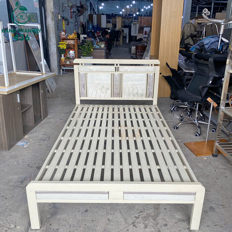 Giường Sắt Cũ 1m2 Có Mặt Nan Thoáng 6 giuong sat cu 1m2 co mat nan thoang 3