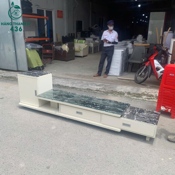 ke tivi phong khach cu mat da co ngan keo 2m4 2