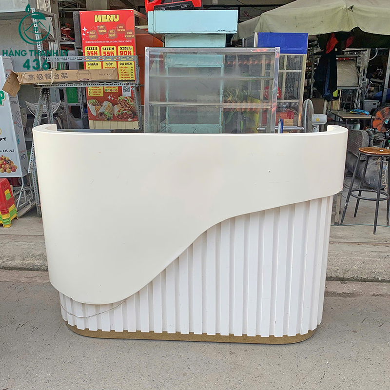 Quầy Lễ Tân Cũ Bo Cong Màu Trắng 5 quay le tan cu bo cong mau trang 1