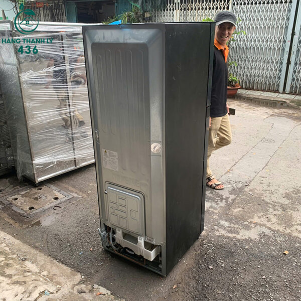 tu lanh toshiba inverter 233 lit cu 2