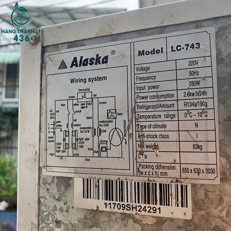 tu mat alaska mot canh cu co nhieu ke chua mau 1 2