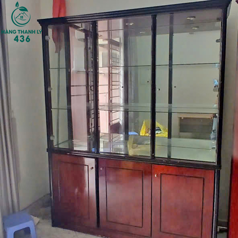 Tủ Trưng Bày Kính Khung Gỗ Cũ 3 tu trung bay kinh khung go cu 2
