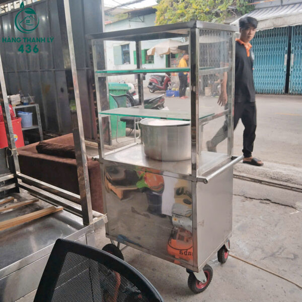 xe ban hang inox cu co tu kinh trung bay 2