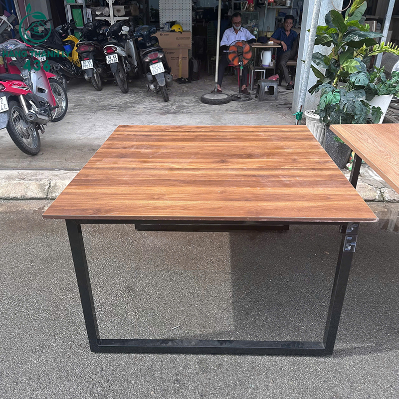 Bàn Họp Vuông Cũ Có Lỗ Đi Dây 1m2 7 1m2x1m2x75 2 copy