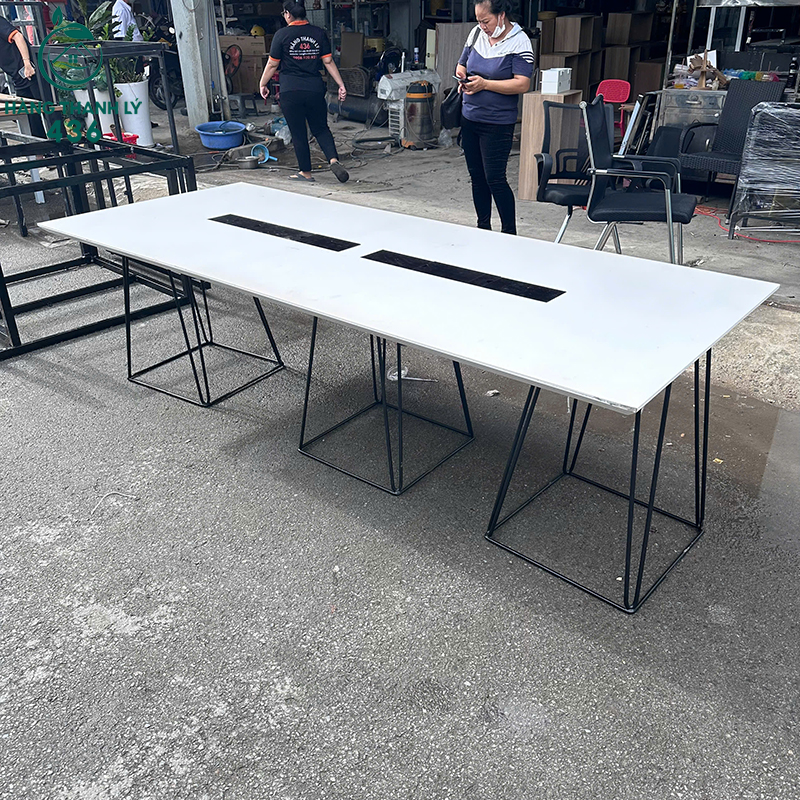 Bàn Họp Cũ Mặt Trắng Dài 2m4 7 ban hop cu mat trang dai 2m4 3