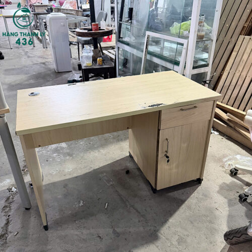 Bàn Làm Việc Cũ Gỗ Màu Sáng 1m2 3 ban lam viec cu go mau sang 1m2 1