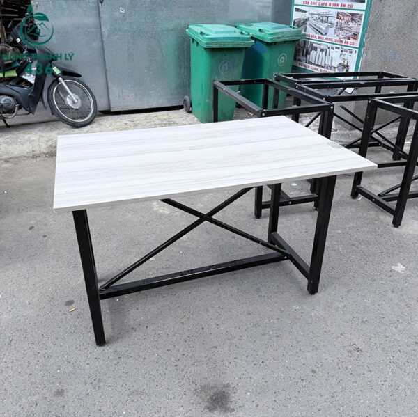 ban-lam-viec-cu-mat-van-go-sang-1m2 (2) ban lam viec cu mat van go sang 1m2 2
