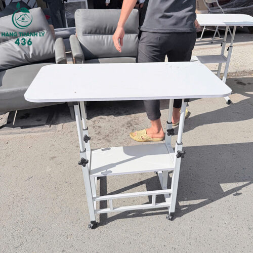 Bàn Làm Việc Di Động Cũ Có Bánh Xe 3 ban lam viec di dong cu co banh xe 1