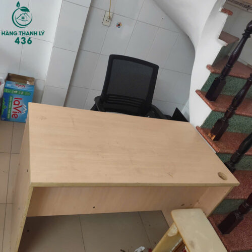 Bàn Làm Việc Gỗ Cũ Có Hộc Kéo Tiện Dụng 2 ban lam viec go cu co hoc keo tien dung 2