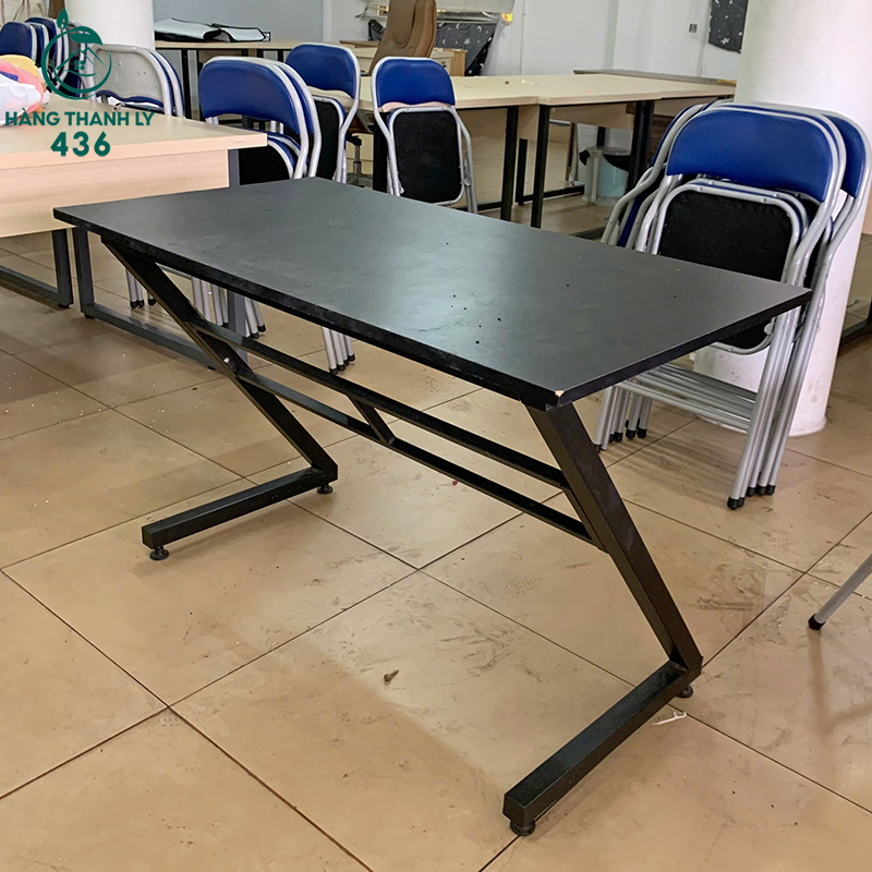 Bàn Làm Việc Mặt Gỗ Màu Đen 1m2 Cũ 4 ban lam viec mat go mau den 1m2 cu 1
