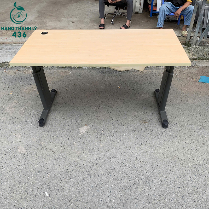 Bàn Nhân Viên Cũ Mặt Gỗ Chân Sắt 1m4 6 ban nhan vien cu mat go chan sat 1m4 2