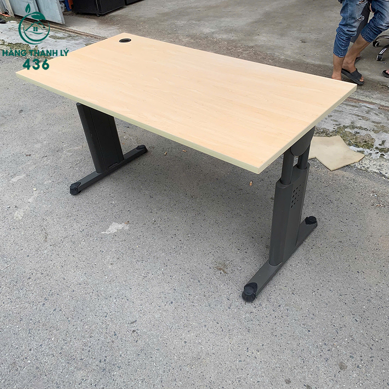 Bàn Nhân Viên Cũ Mặt Gỗ Chân Sắt 1m4 8 ban nhan vien cu mat go chan sat 1m4 4