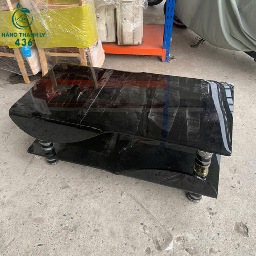 ban sofa kinh cu mau den 1m1 co ke duoi 4
