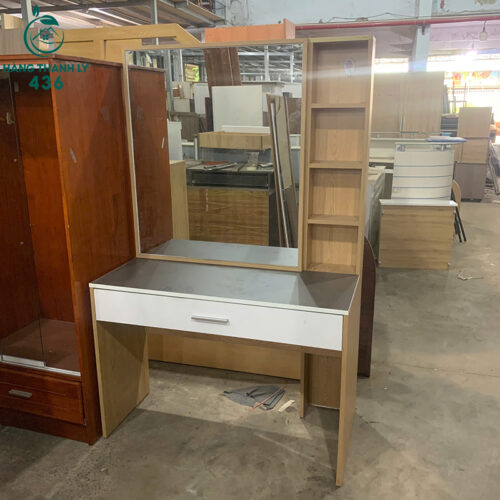 Bàn Trang Điểm Liền Gương Cũ Có Kệ Bên Hông 4 ban trang diem lien guong cu co ke ben hong 2