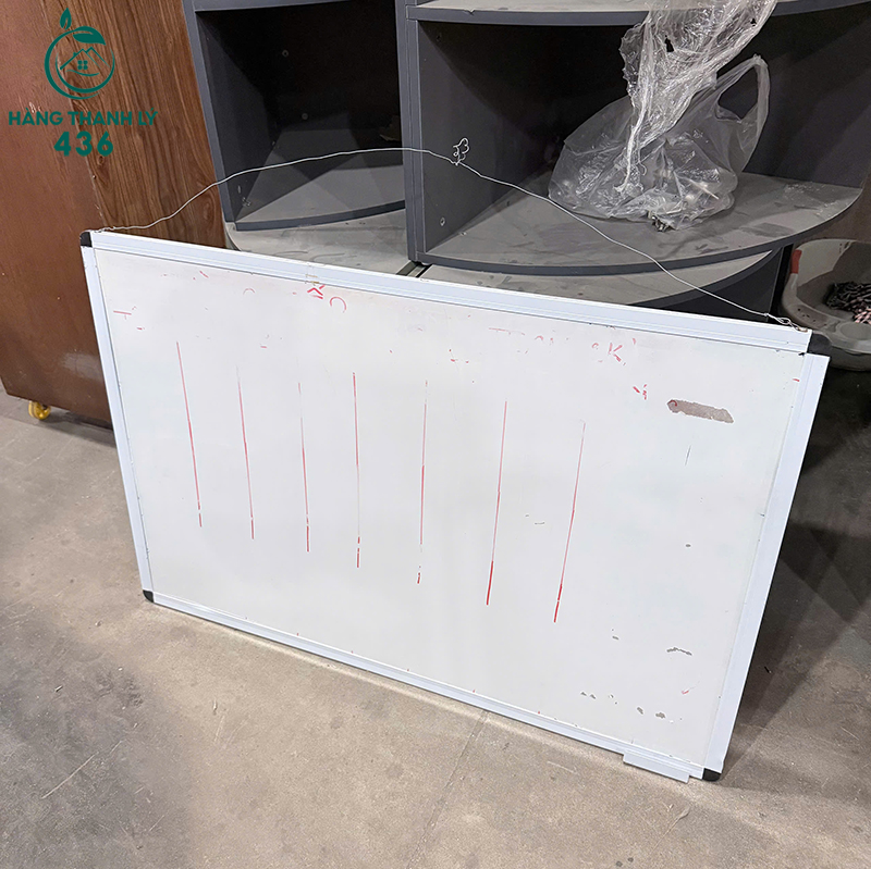 Bảng Trắng Cũ Có Dây Treo 1m2 x 80cm 6 bang trang cu co day treo 1m2 x 80cm 3