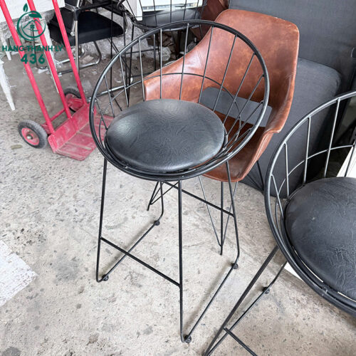 Ghế Bar Cũ Khung Sắt Sơn Đen 3 ghe bar cu khung sat son den 1