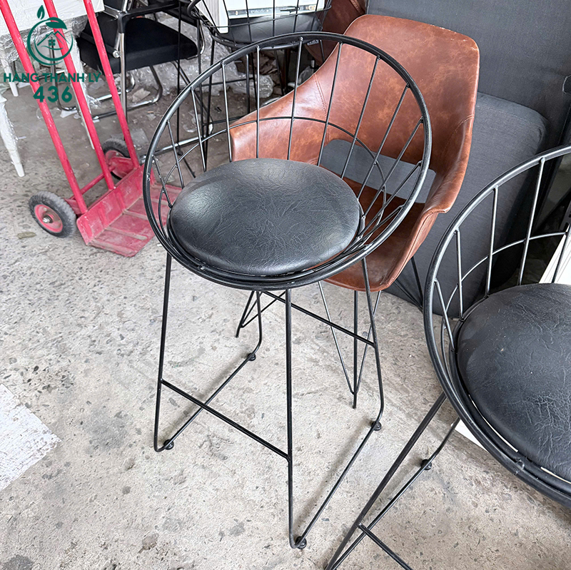 Ghế Bar Cũ Khung Sắt Sơn Đen 4 ghe bar cu khung sat son den 1
